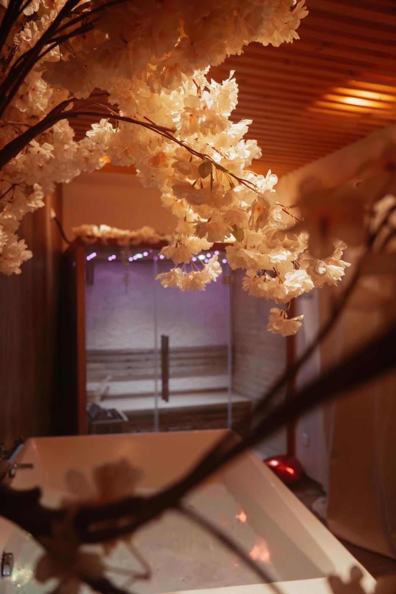 Capsule Thailande I Sauna I Balneo I Console I Jeux En Bois I Cinema I Cour Interieure Trith-Saint-Leger Eksteriør bilde